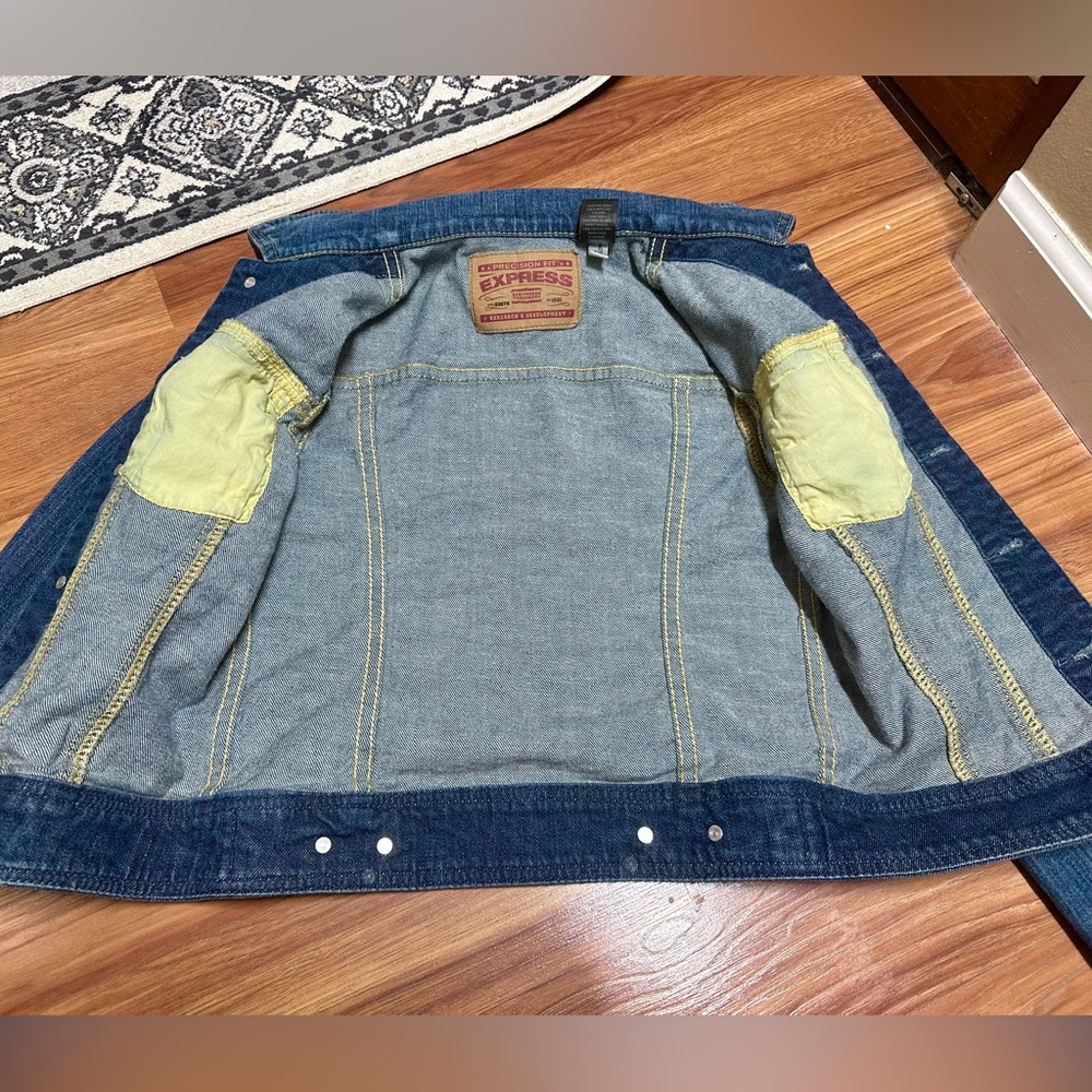 Express Jean Jacket - Picture 3 of 12